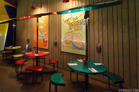 REVIEW - Breakfast at the Sci-Fi Dine-In at Disney's Hollywood Studios