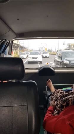 Provided to youtube by believe sas返鄉列車 · 莫宰羊 · 楊宇恩 · 楊宇恩幻想曲℗ 北京摩登天空文化发展有限公司released on: 把救護車當「開道車」？ 休旅車緊跟閃避返鄉車潮 | ETtoday社會 | ETtoday新聞雲
