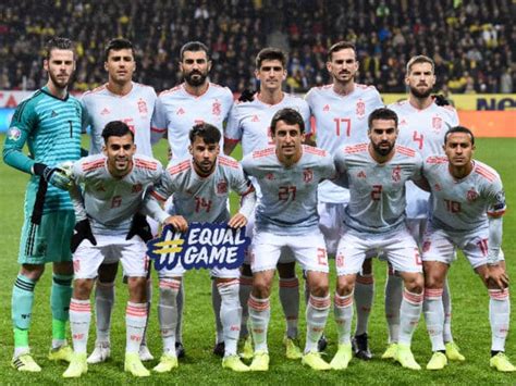 Gegen russland 2018 kräftig durchgemischt. Spanien EM 2020 - Kader, Stars & Spanien EM Trikot 2020 ...