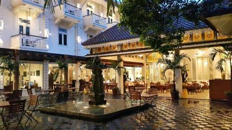 Malam Hari Di Tempat Dinner Picture Of The Phoenix Hotel Yogyakarta
