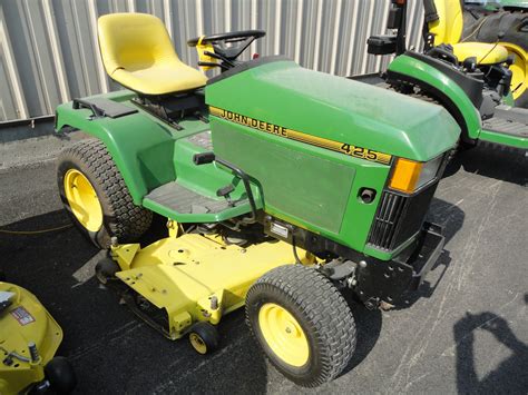 John Deere 425 Lawn Tractor At Garden Equipment