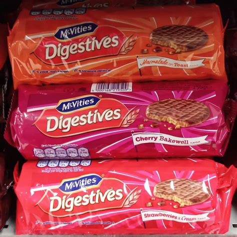 supersupergirl s food reviews [review] mcvities digestives cherry bakewell