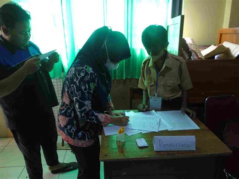 PELAKSANAAN PENCOBLOSAN DALAM PEMILIHAN CALON KETUA OSIS (PEMILOS