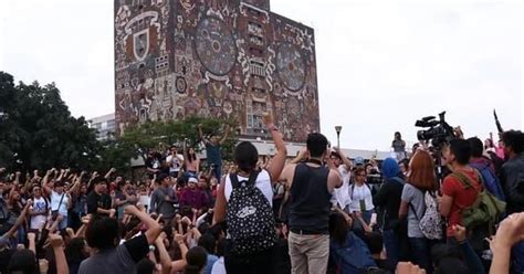 Unam Condenó Pintas En Mural De David Alfaro Siqueiros Durante Protesta En Rectoría