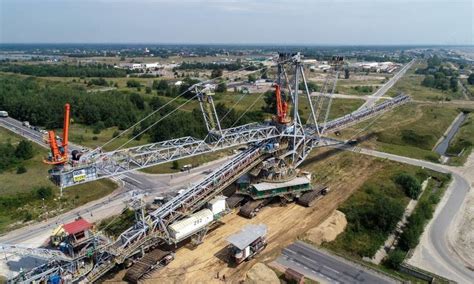 W skład miasto bełchatów administracyjnie wchodzi 18 części, m.in. Koronawirus w kopalni i elektrowni Bełchatów. Ile zakażeń ...