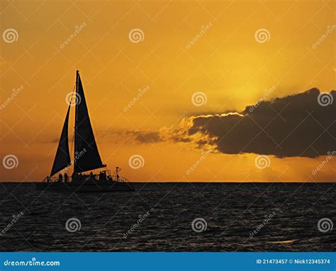 Sunset Yacht Stock Image Image Of Light Silhouette 21473457