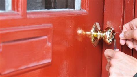 How To Unlock A Door With A Bobby Pin Home Guides Sf Gate