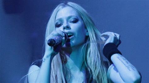 Avril Lavigne Says Having Lyme Disease Has Been The Worst Time Of Her