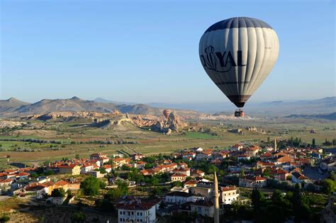 Balloon Ride Cavusin 2 Cappadocia Pictures Turkey In Global