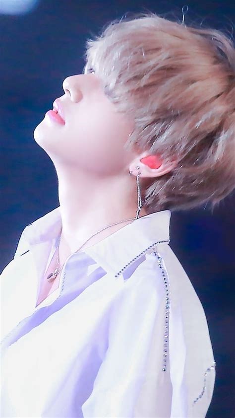 Pink hair and two blocks haircut. What is the full name of BTS V? - Quora