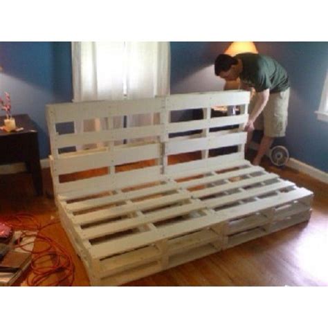 You can get futons nyc guide and look the latest the universal thin futons for kids in here. Homemade Pallet Futon Frame | Diy pallet couch, Diy pallet ...