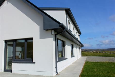 All the information about quarantine bay beach cottages hotel in eden,rooms from 0 eur. Ballyconneely 341 Mannin Bay Beach Cottage - Connemara
