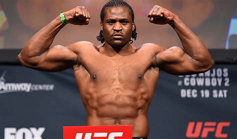 He currently competes in the heavyweight division for the ultimate fighting championship (ufc). UFC on FOX 17 Results: Francis Ngannou Wins UFC Debut With ...