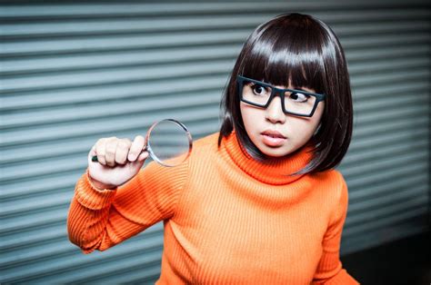 23 Pictures Of Girls Dressing Up As Velma From Scooby Doo In 2022