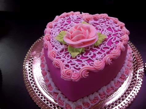 There are valentine 1st birthday cakes, charm collection which we believe that you can be liked with the magical of them. Cake grrls cakery: Love The Valentine Cakes Gallery