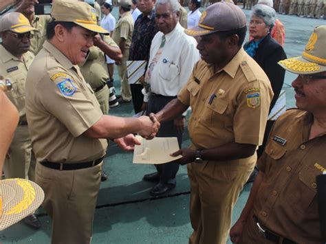 Portal ini boleh diakses menggunakan peranti seperti telefon pintar, komputer peribadi serta laptop. Mendapat Kenaikan Pangkat, ASN Harus Maksimal Bertugas ...