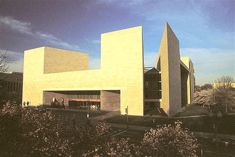 I.M. Pei's National Gallery of Art East Building: An Ultramodern