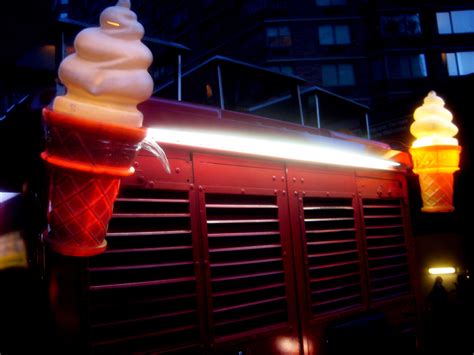 Ice Cream 3353 Giant Ice Cream Cone Plastic Lanterns On Th Flickr