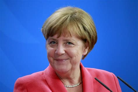 A member of the christian democratic union, merkel is the first female chancellor of germany. Ангела Меркель
