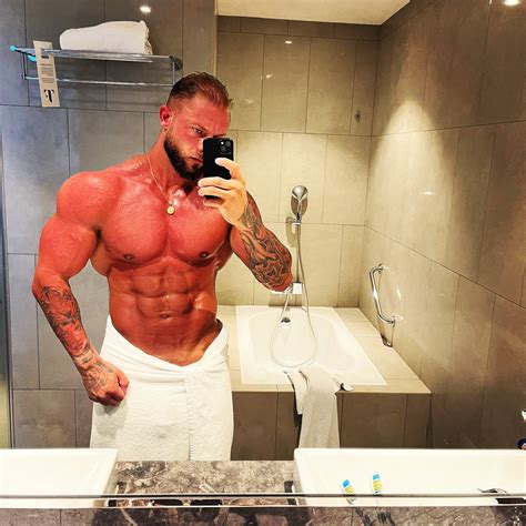 Sixam On Twitter Rt Aestheticbig Tans Getting There 👱🏿‍♂️ Who Wants To See My White Bits 😏