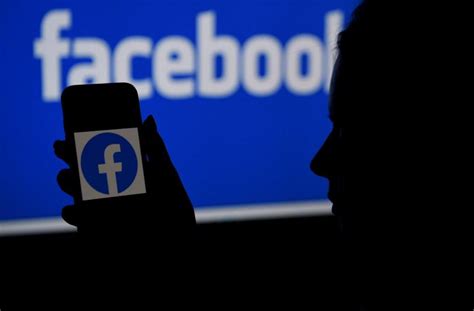 فیس‌بوک به تروریست‌ها آزادی عمل می‌دهد خط بازار