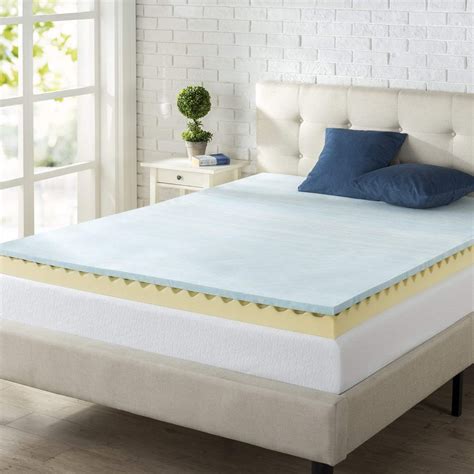 A queen size mattress is 60w x 80l. Everything You Need to Know About Queen Size Mattress Topper