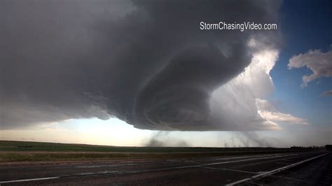 Exciting Stormchasingvideo Footage Of 5192014 Chappell Ne Monster