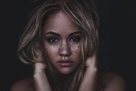 Kat Deluna On Social Media Addiction Watching Her Fans And Loading