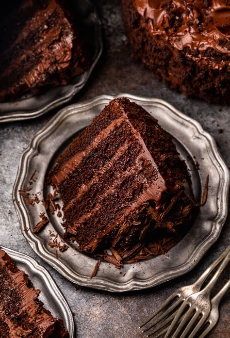 Old Fashioned Devil’s Food Cake Ofnitty