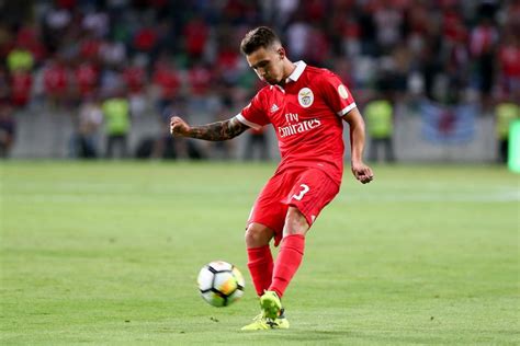 Join facebook to connect with cruz grimaldo and others you may know. West Ham News: Why the Hammers should go all out for Alex ...