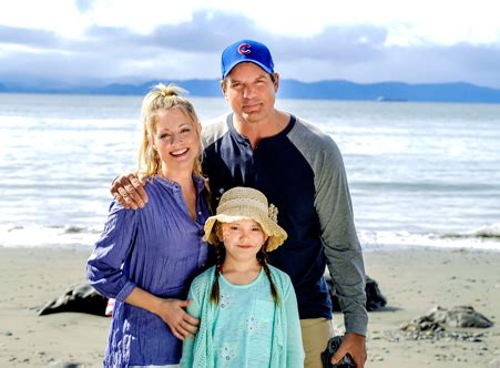 Bit.ly/angelpreorder christmas angel available now on dvd at walmart and on dvd. Its a Wonderful Movie - Your Guide to Family and Christmas ...