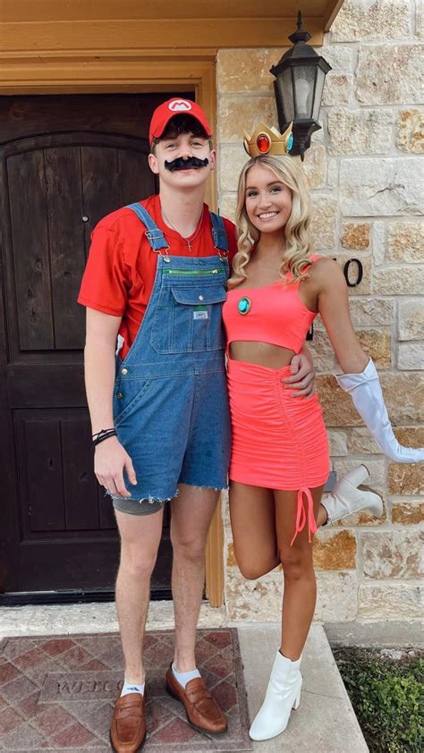 Pin By Alexiaa Arrnaizzzzz On Disfraces In 2022 Cute Couple Halloween Costumes Hot Halloween