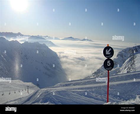 Steep Ski Hi Res Stock Photography And Images Alamy