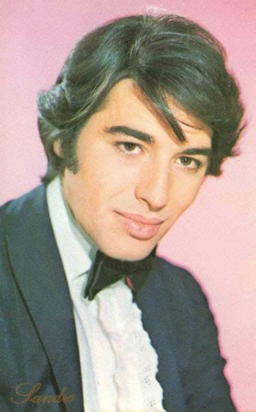 Known for its clean lines and sophisticated aesthetic, sandro is a leading accessible luxury parisian brand featuring refined and versatile men's and women's . CMTV - SANDRO DE AMÉRICA HOMENAJE