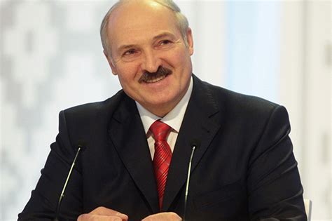 — та, которая допизделась|21.02 (@vseidetpopizde) 25 апреля 2019 г. Лукашенко: Слияние Белоруссии с Россией? Смешно
