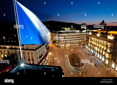 Zurich Switzerland The Ubs Bank On Paradeplatz Evening Stock Photo