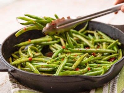 I make a stir fry dinner at least add the chicken, onions and mushrooms back to the skillet with the green beans, along with 1 cup of the stir fry sauce. Pin by Shelia on The Pioneer Woman | Food network recipes ...