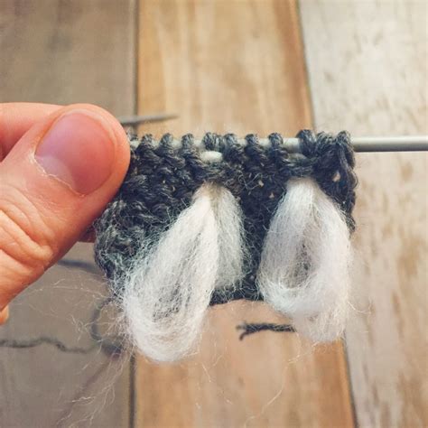 Thrumming Making Thrums With Wool Roving And Knitting With Thrums