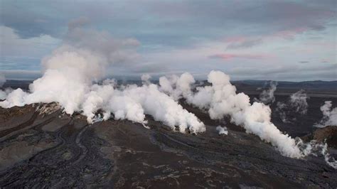 Large Earthquake Strikes Icelandic Volcano Site World News Sky News
