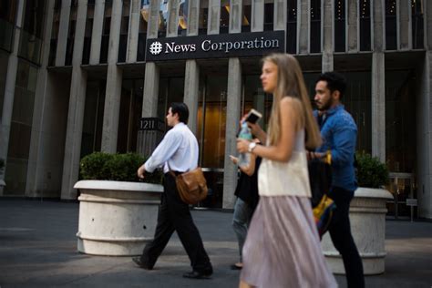 Fox News Names 2 Insiders To Top Posts The New York Times