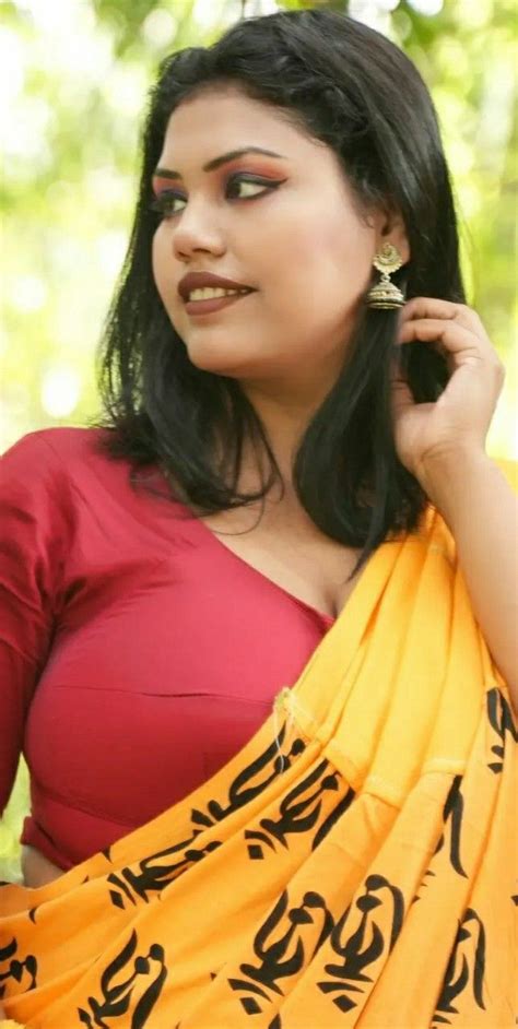 Beautiful Women Pictures Kerala Saree Blouse Spacial Actress Photos
