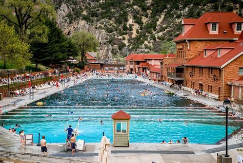 Glenwood Hot Springs Pool Soaking Up History Travel Addicts