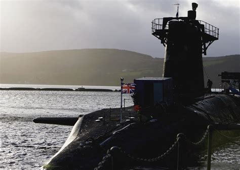 can britain s trident nuclear subs be hacked experts say vessels vulnerable to malware when docked