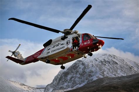 The company whose helicopter crashed and killed basketball star kobe bryant, his daughter and seven others on sunday. Helicopter Crash Alaska: Three People Missing After Crash ...