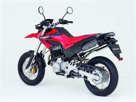 Honda motorcycles are produced by a large japanese company, which was founded in the distant 1948 by soichiro honda. FMX 650 - TRAIL FUN ENDURO - Galeries photos - MOTOPLANETE