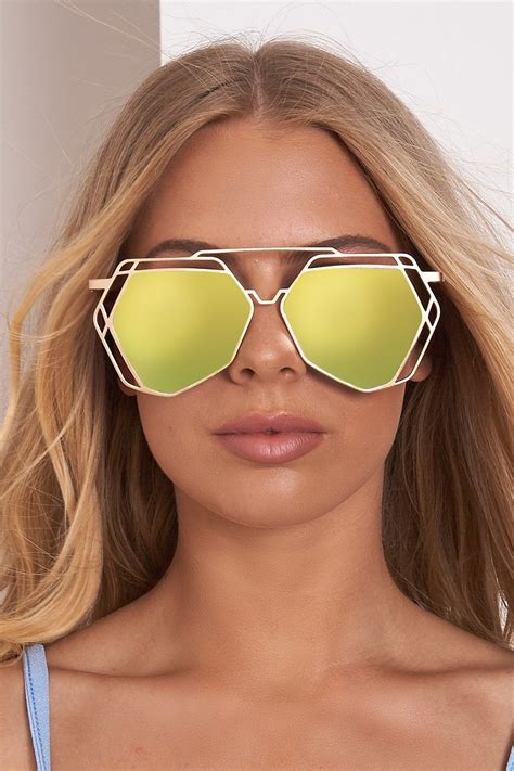 So Slim Shady Hexagon Mirrored Sunglasses Gold Lasula Gold Sunglasses Mirrored Sunglasses