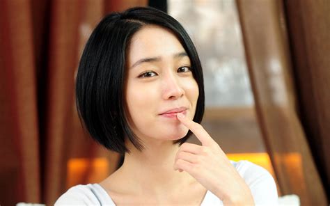 Actress Lee Min Jung Plays A Cunning Single Lady In First Tv Drama