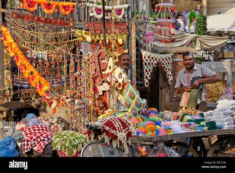 India Market Ahmedabad Hi Res Stock Photography And Images Alamy