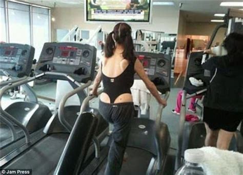 Hilarious Pictures Show The Biggest Fails Gym Ever Gym Fail Gym Humor Youre Doing It Wrong