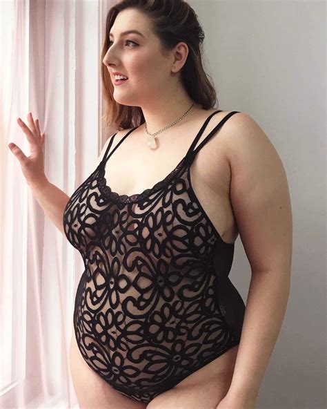 19 Stunning Plus Size Lingerie Sets Thatll Make Your Valentine Swoon Huffpost Life